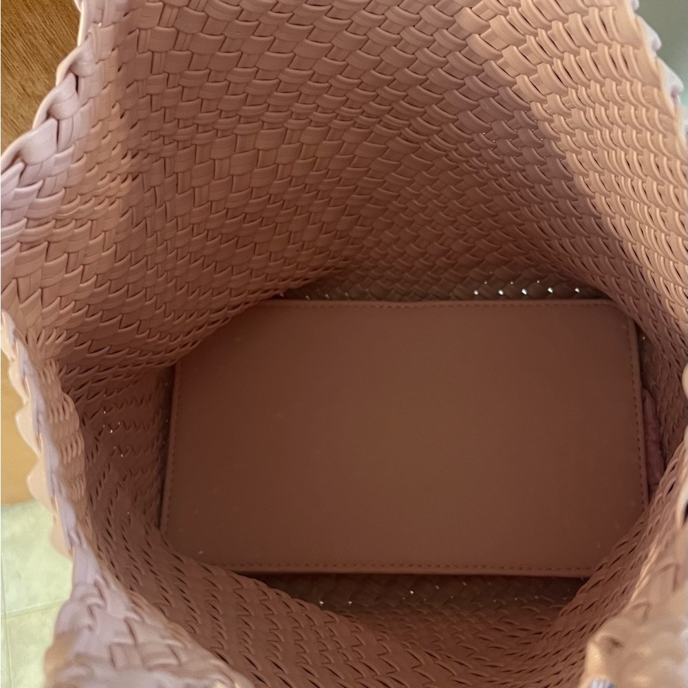 Handbag - Picture 2 of 3